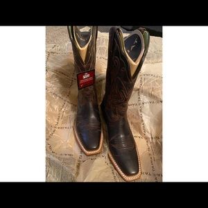 Ariat legend western boot